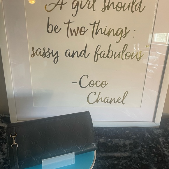 Beautiful leather Gucci long wallet - Picture 2 of 15
